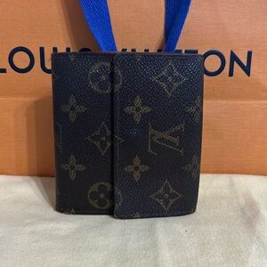 100% Authentic Louis Vuitton Monogram Elise wallet